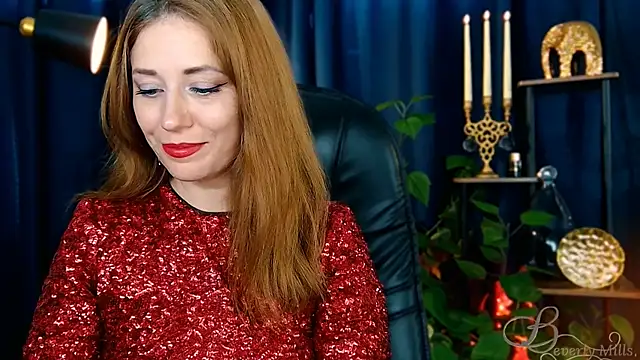 MissBeverlyMills' Live XXX Chat