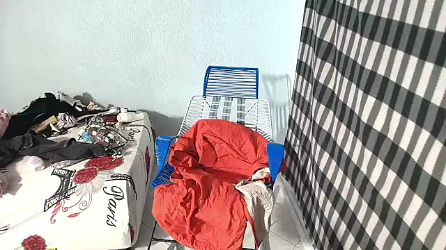 barbara_anal_squirt_ Adlı Modelin Canlı XXX Sohbeti