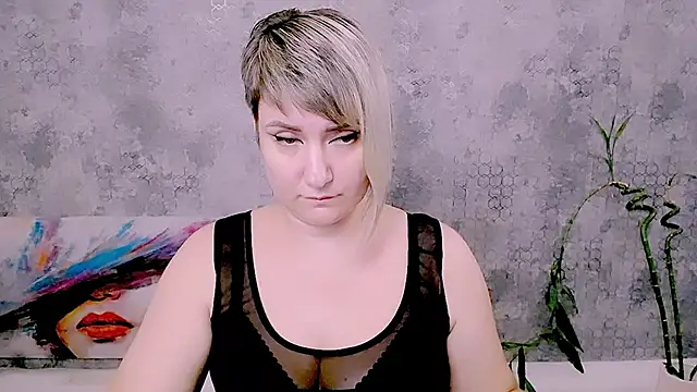 Chat XXX ao vivo de Djullia
