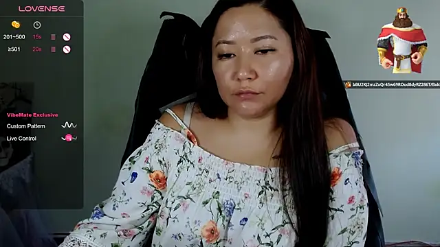LisaAsianFlower élő XXX-chatje