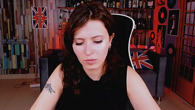 LolaDominara élő XXX-chatje