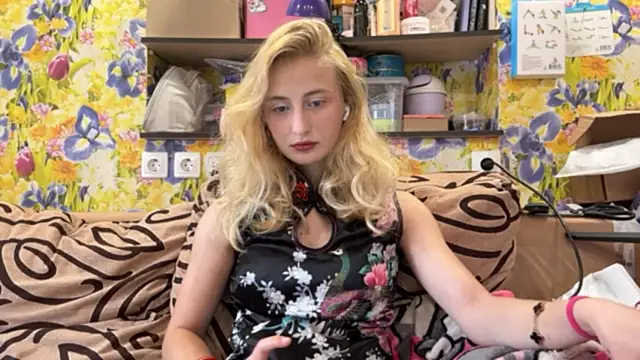 LisaBam élő XXX-chatje