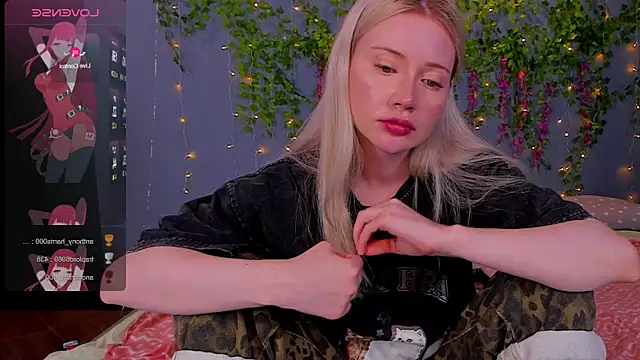 Lillie_Berry élő XXX-chatje