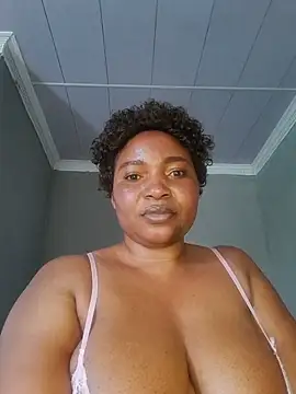 theplayfulmaid élő XXX-chatje