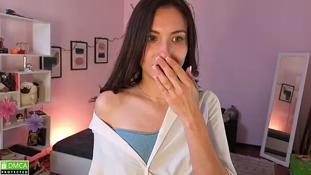 צ'אט XXX בשידור חי של RuthClayton