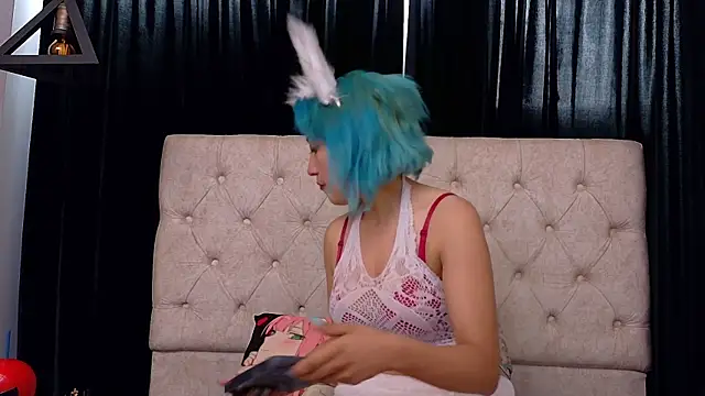 Zafiro_Kitsune élő XXX-chatje