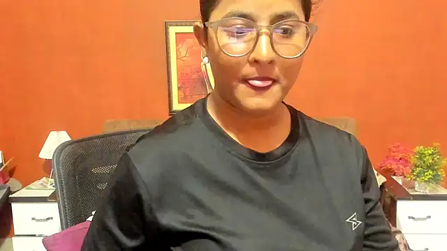 Jasmine_Jaey1 élő XXX-chatje