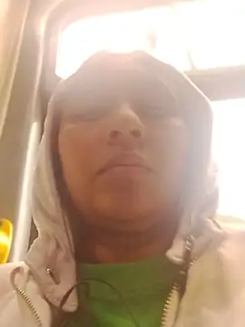Онлайн чат XXX MELIZ_QUEEN