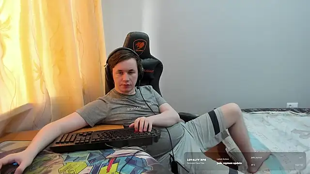 iliaskrislove Chat XXX in diretta