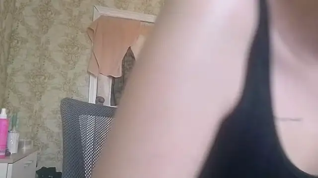 Helen18glo élő XXX-chatje