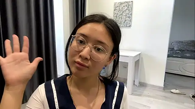 Chat XXX en directo de Mitsuki_Sutemi