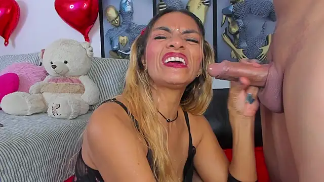 Angeline_focus – Naživo XXX chat