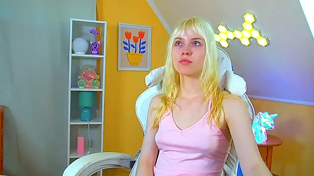 HannahHollis Adlı Modelin Canlı XXX Sohbeti