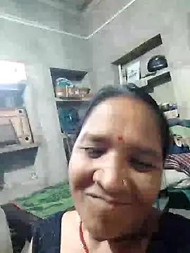 Chat XXX en directo de Loomaraj