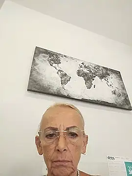 clarabell4 Chat XXX in diretta