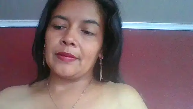 DianaOchoa_ élő XXX-chatje