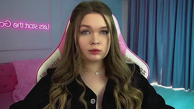 CrystalLyons Chat XXX in diretta