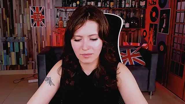 LolaDominara élő XXX-chatje