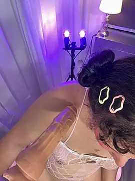 hinata_dolly élő XXX-chatje
