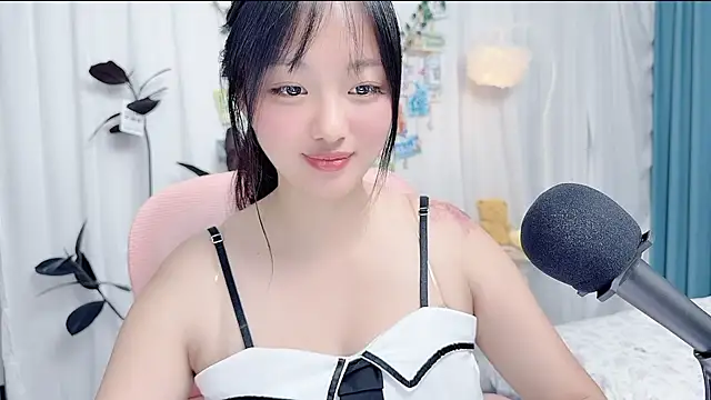 Winnie666999 Chat XXX in diretta