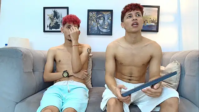 Chat XXX en directo de YOUNG_BOYS_HELL