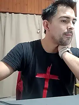 Bradd_32 现场XXX聊天