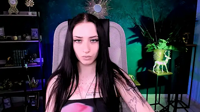 MonicaLowes Live XXX-chat