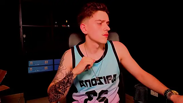 FelixStarkk Chat XXX live