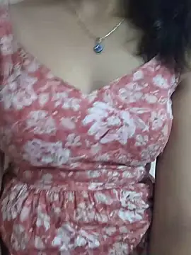 Chat +18 de Ritika_jha01 ao vivo