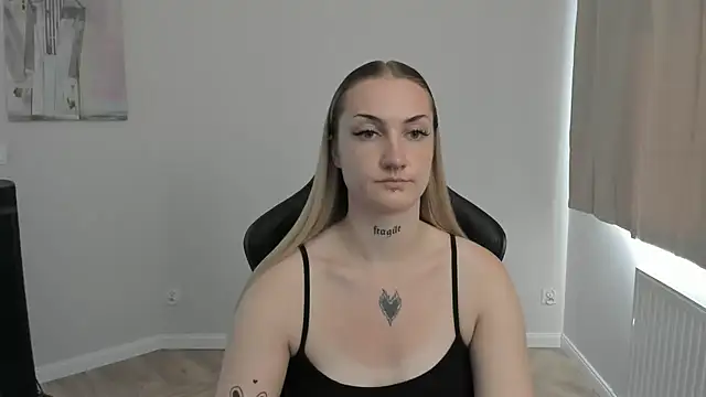AlexaTease élő XXX-chatje