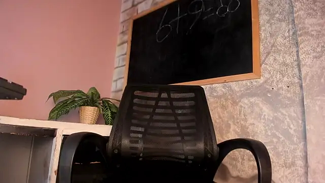 ElliotNoir Live XXX Chat