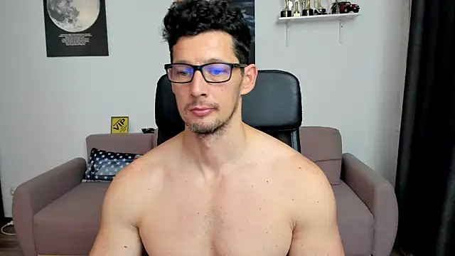 BrutusK08 Live XXX Chat