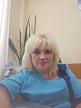 AliceStar333 élő XXX-chatje