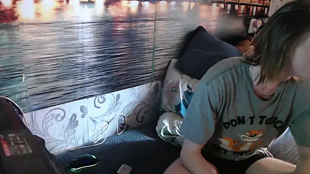 ArchiZuki69's Live XXX Chat