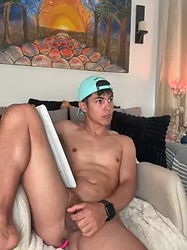 عرض كام Adams_ricci