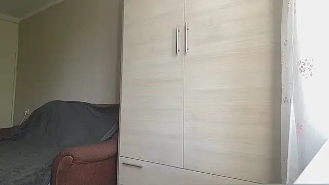 KrystaRachal Adlı Modelin Canlı XXX Sohbeti