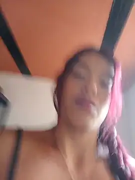 צ'אט XXX בשידור חי של CindyMosk