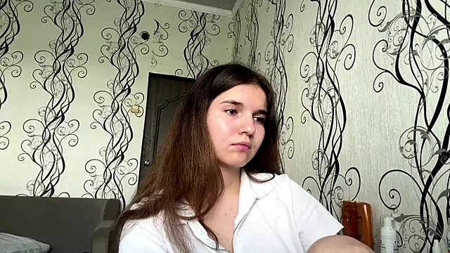 LynetteBeavis élő XXX-chatje
