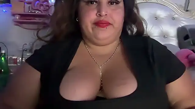 fatbbwpanocha69 élő XXX-chatje