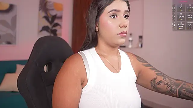 SheylaBakerr élő XXX-chatje