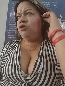 Charlott-1's Live XXX Chat
