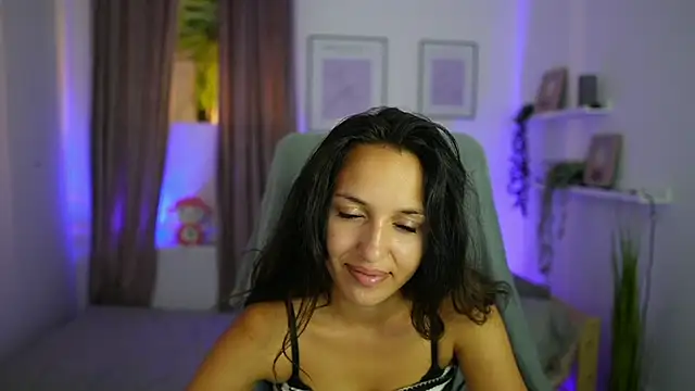 Mira_Grey_'s Live XXX Chat