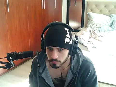 NAUGHTYSHAUDY Live XXX-Chat