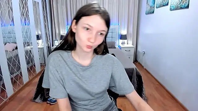 NikaRainn Live XXX chat