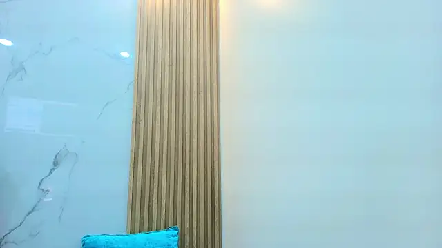 XXX chat uživo modela CharlotteSchmidtt