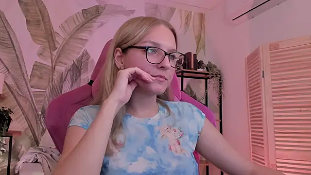 ViolaMore's Live XXX Chat