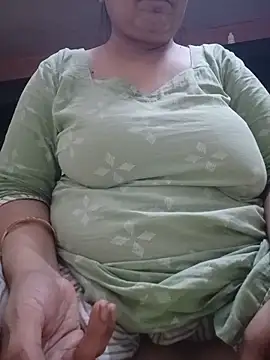 Jeya_thakur Adlı Modelin Canlı XXX Sohbeti