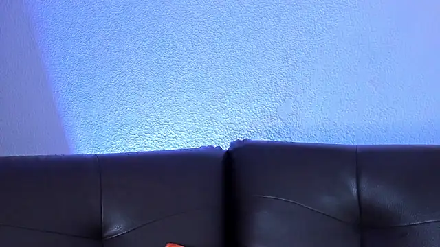 Chatroom XXX en direct de Alicee_drool