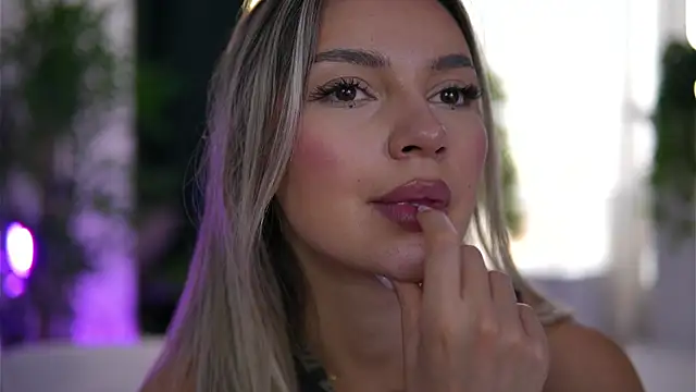Chat XXX ao vivo de ArtTeasee