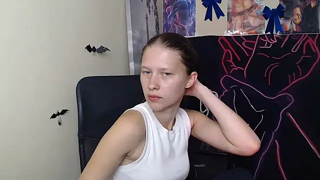 StellaCRL Adlı Modelin Canlı XXX Sohbeti